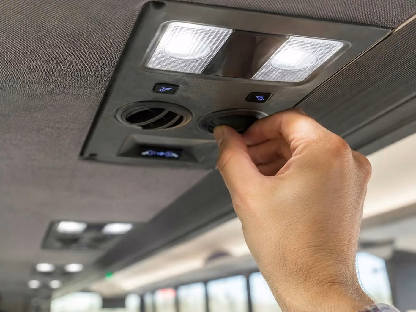 peachtree city 18 passenger minibus climate control