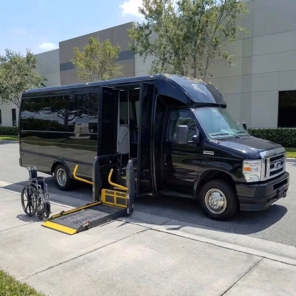 peachtree city 18 passenger minibus wheelchair lift