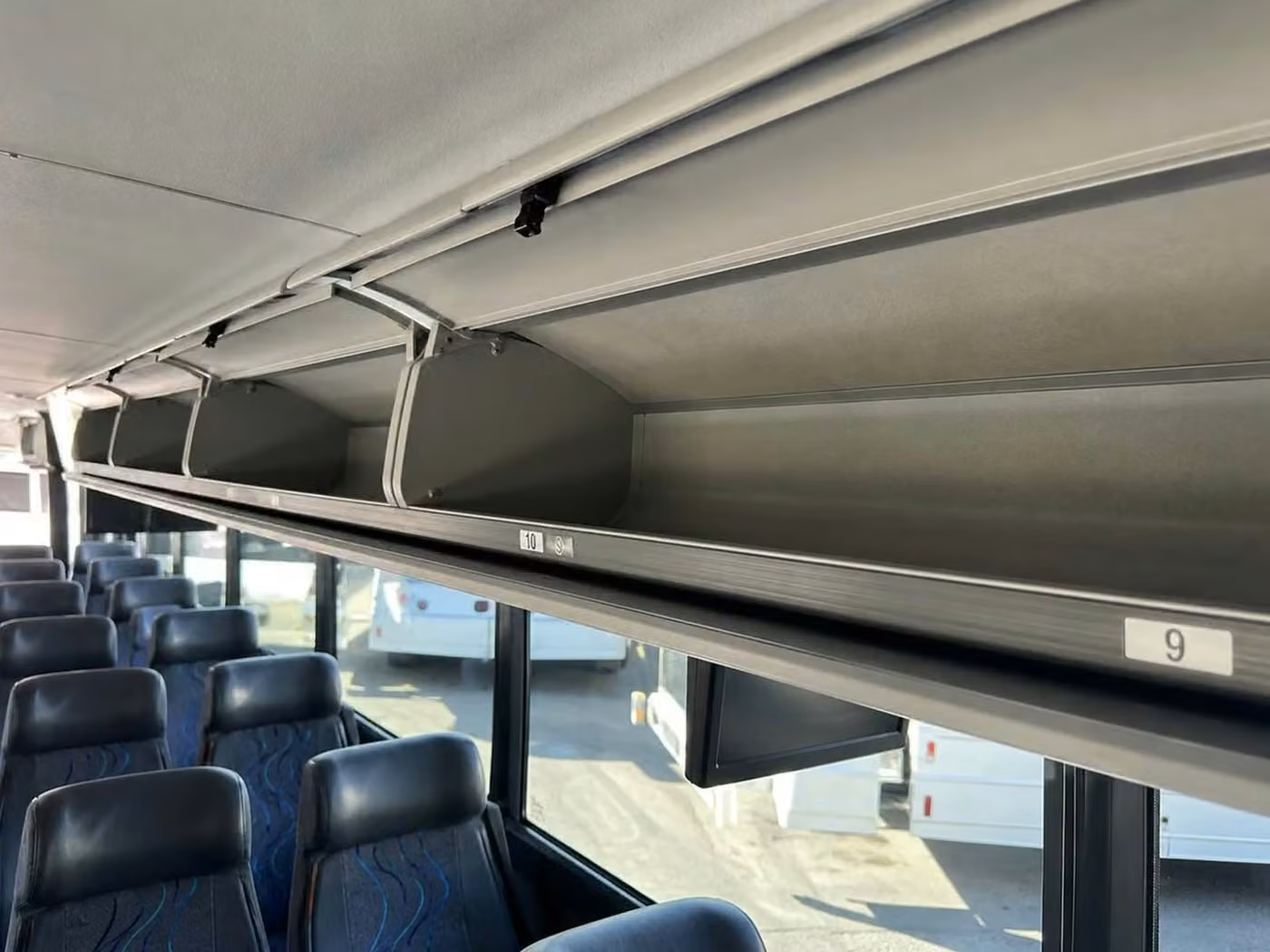 peachtree city 28 passenger minibus overhead storage