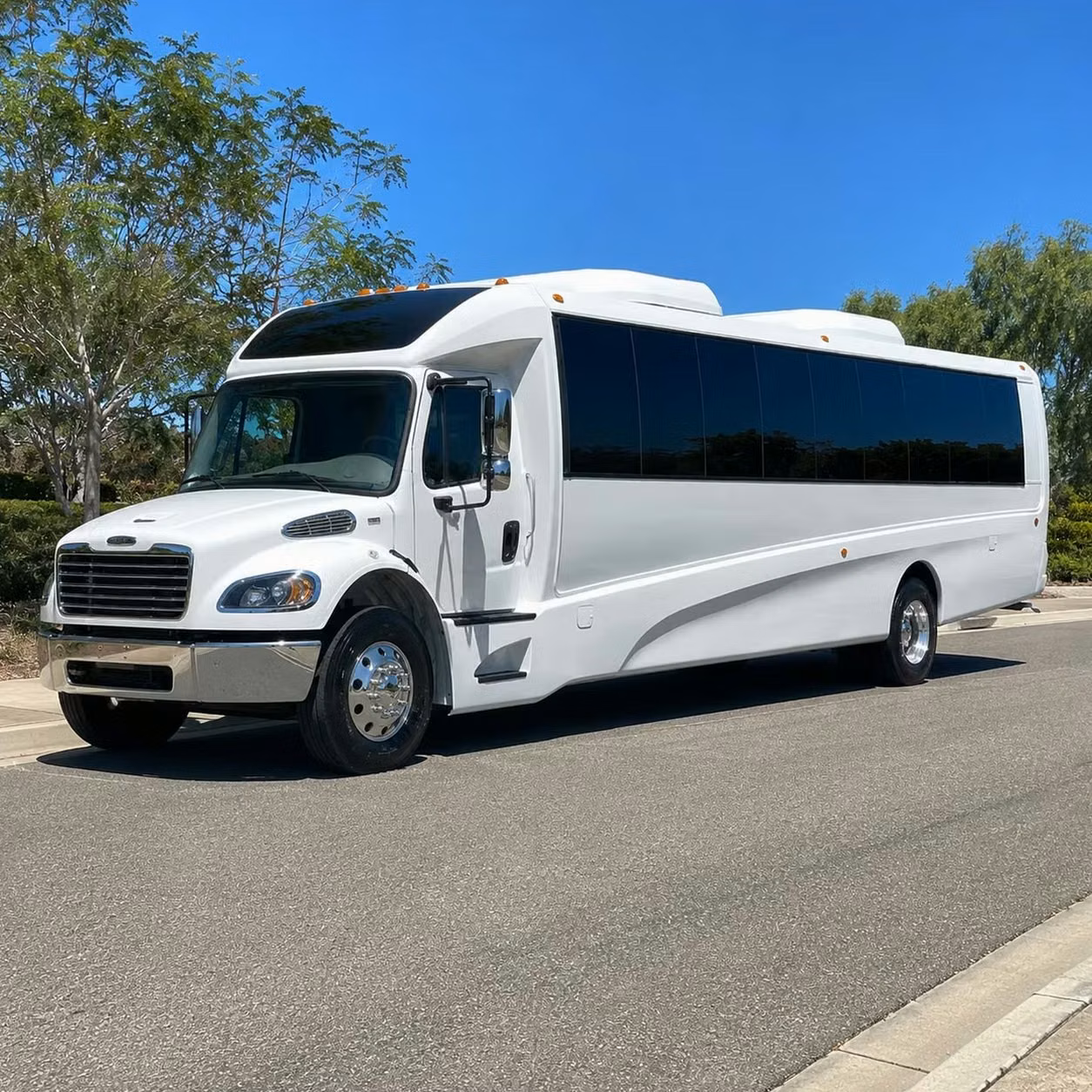 peachtree city 35 passenger minibus rental
