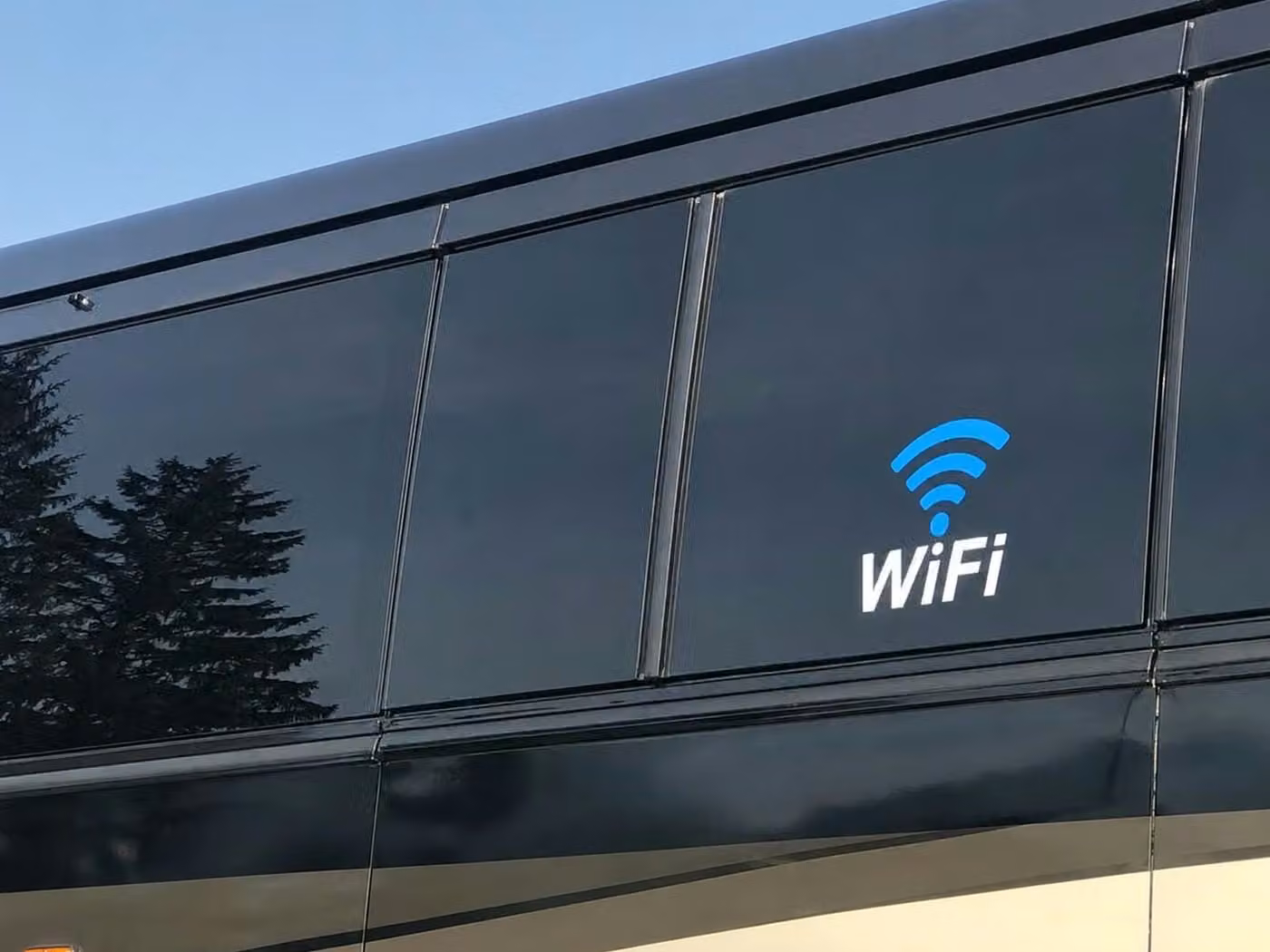 peachtree city 56 passenger charter bus wifi