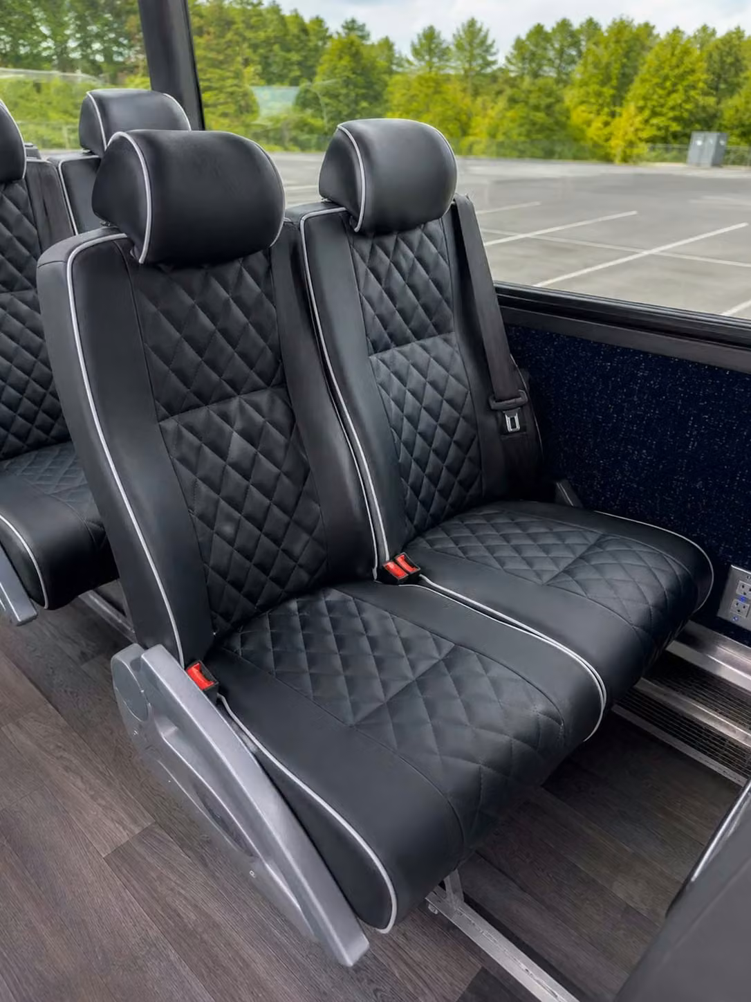 peachtree city charter bus reclining seats