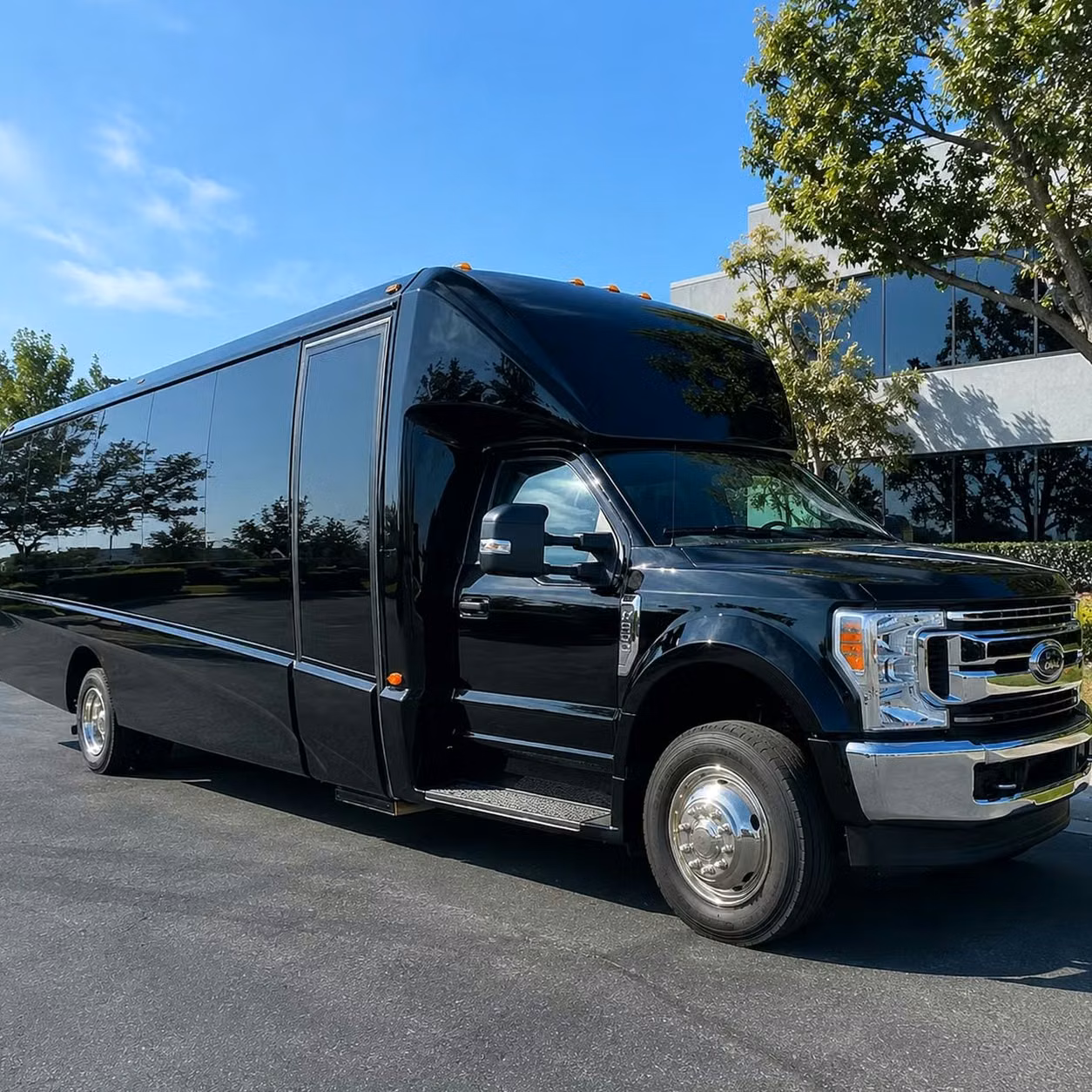 peachtree city prom and homecoming party buses in peachtree city